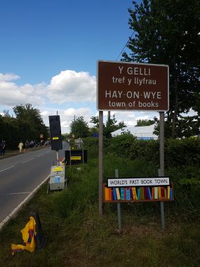 Hay Sign