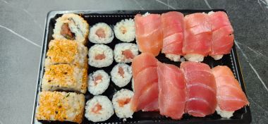 20 Piece Tuna Box 20 Piece Tuna Box