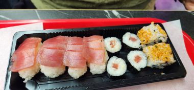 10 Piece Tuna Box 10 Piece Tuna Box