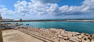 More Shoreline and Breakwaters