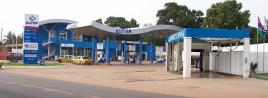 Elton Petrol Station on Pipeline