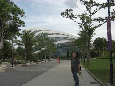 Approaching Gardens by the Bay