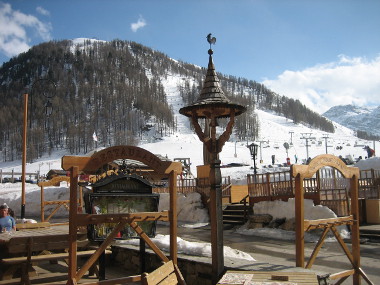 Restaurant on the Edge of the Piste