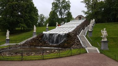 The Chessboard Hill Cascade