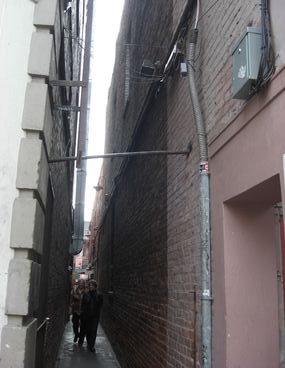 Fan Tan Alley