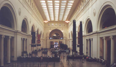 Interior of the Field Museum (Sue at the far end)