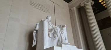 Lincoln Statue